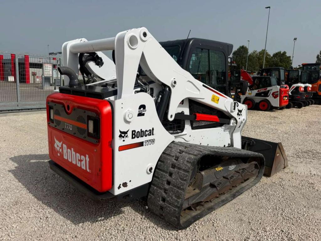 Bobcat T770 Photo 4