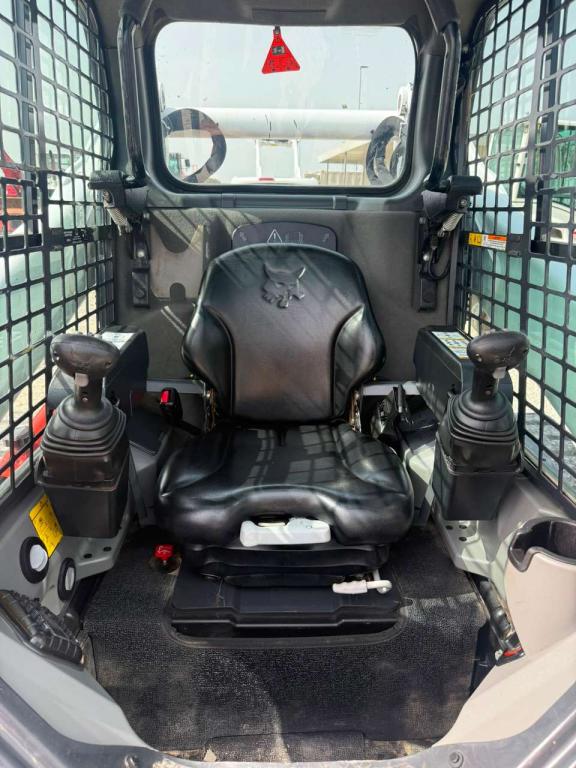 Bobcat T770 Photo 7