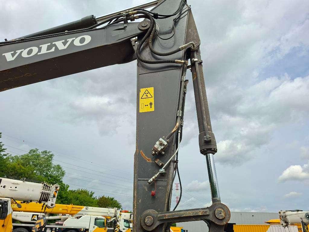 Volvo ECR 235 EL (+3 Buckets) Photo 18