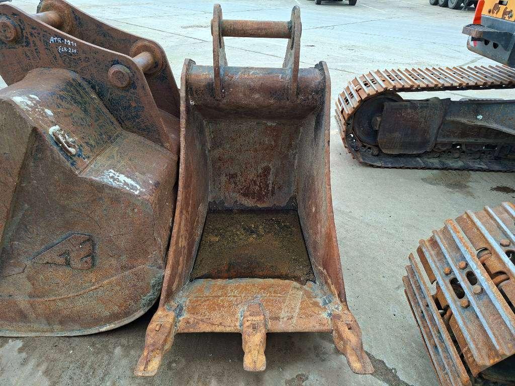 Volvo ECR 235 EL (+3 Buckets) Photo 23