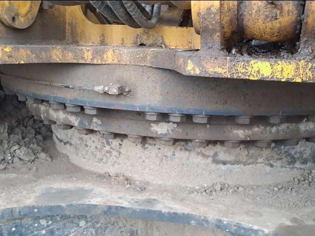 Komatsu PC490LC-11 Photo 10