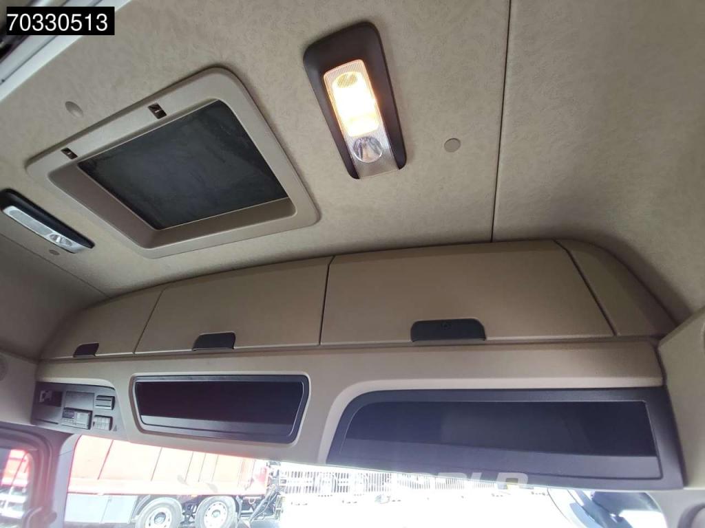 Mercedes-Benz Actros 1851 4X2 BigSpace 2x Tanks M.O.T. Photo 28