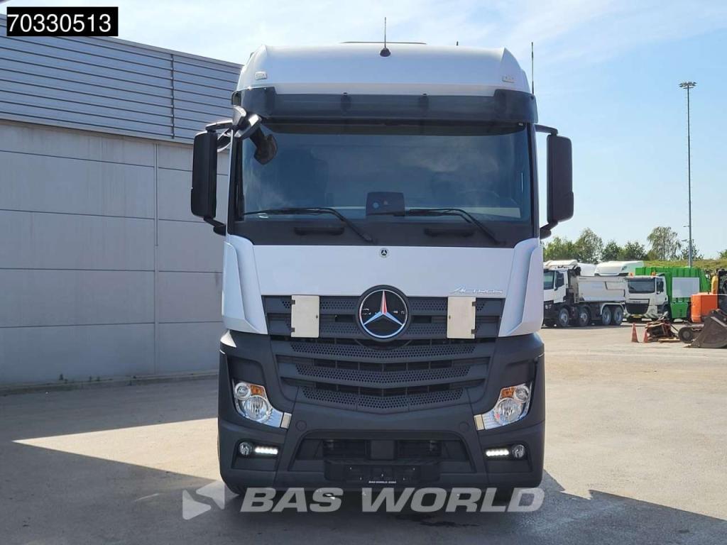 Mercedes-Benz Actros 1851 4X2 BigSpace 2x Tanks M.O.T. Photo 3