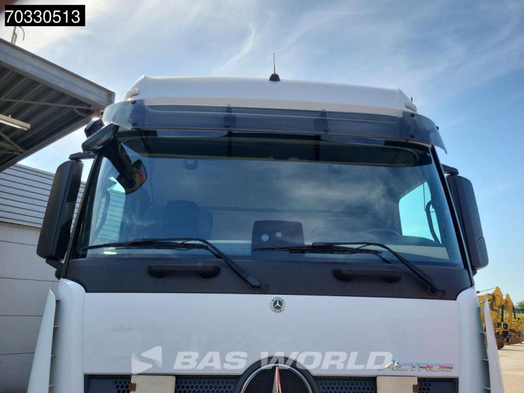 Mercedes-Benz Actros 1851 4X2 BigSpace 2x Tanks M.O.T. Photo 5
