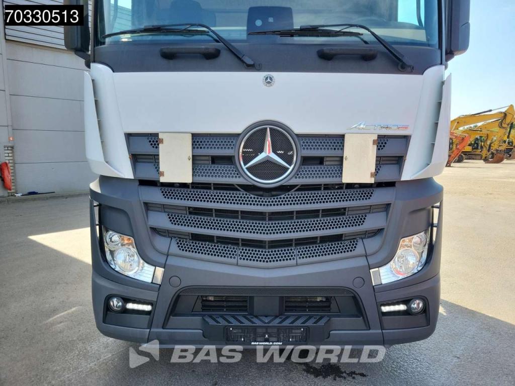 Mercedes-Benz Actros 1851 4X2 BigSpace 2x Tanks M.O.T. Photo 6