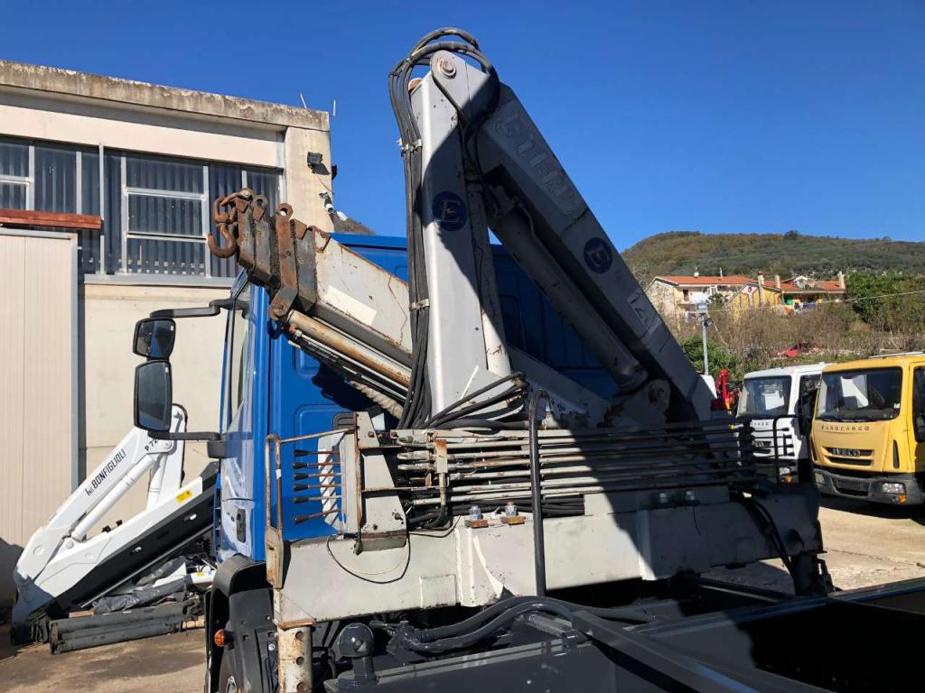 Iveco EUROCARGO 150E25P Photo 17