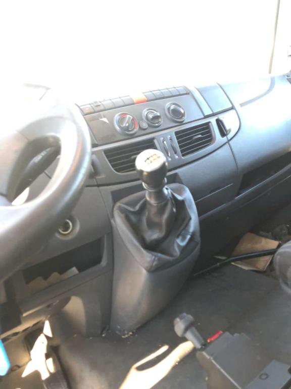 Iveco EUROCARGO 150E25P Photo 28