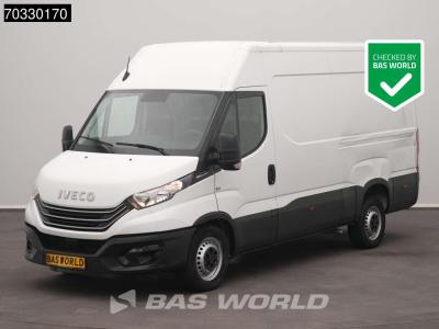 Iveco Daily 35S14 Automaat L2H2 Airco Cruise Camera 3,5t Trekgewicht Euro6 L2 A/C Cruise control sold by BAS World B.V.