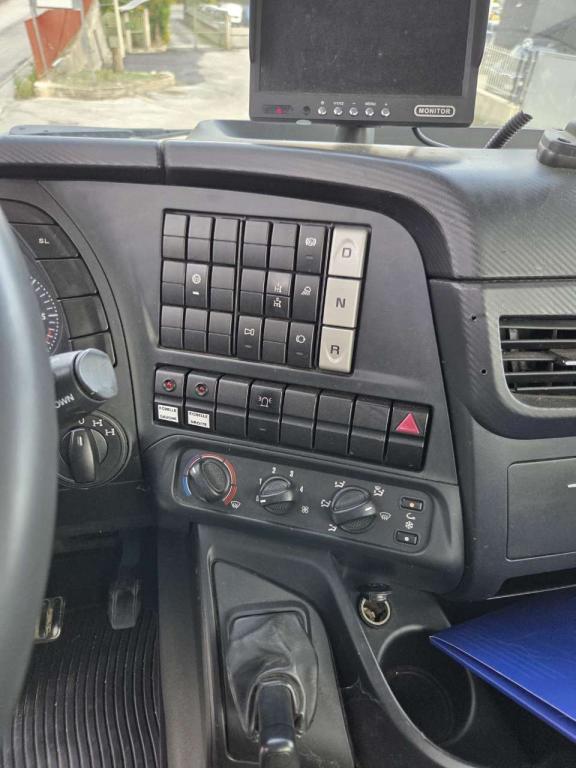 Iveco TRAKKER AD 260T36 Photo 2