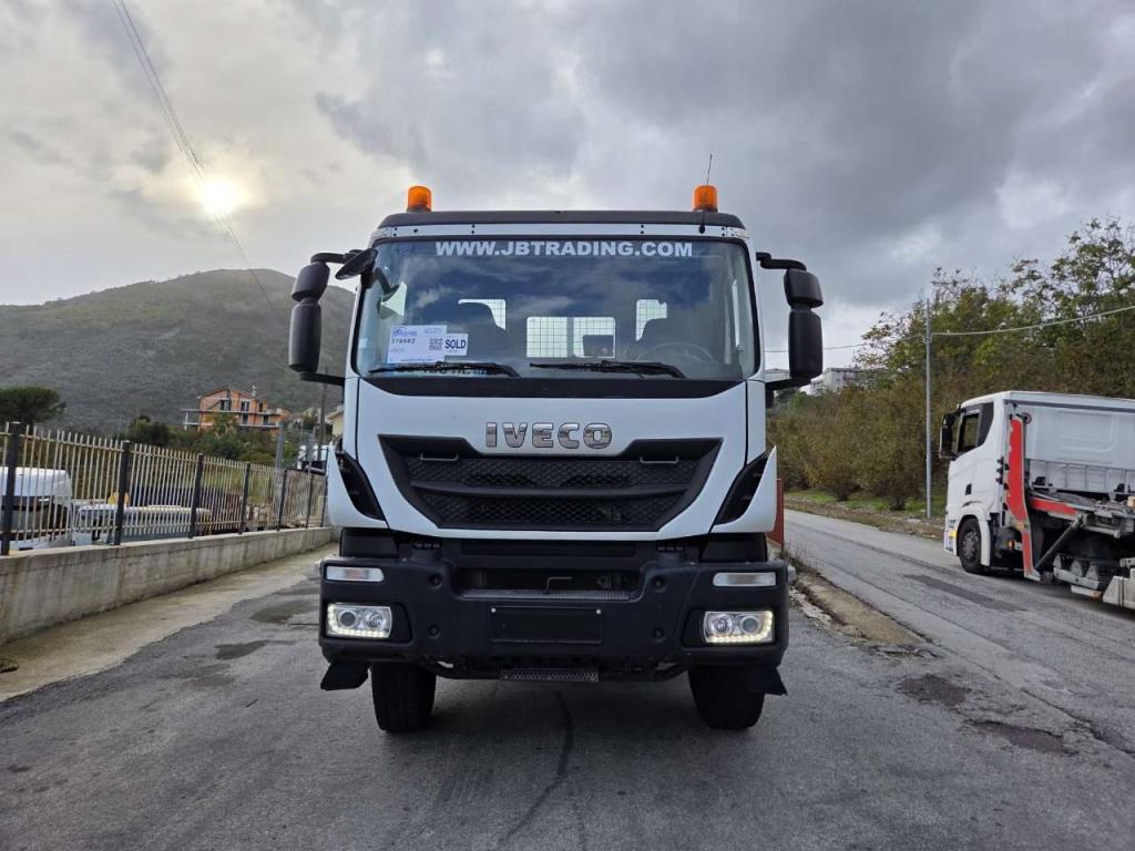 Iveco TRAKKER AD 260T36 Photo 23