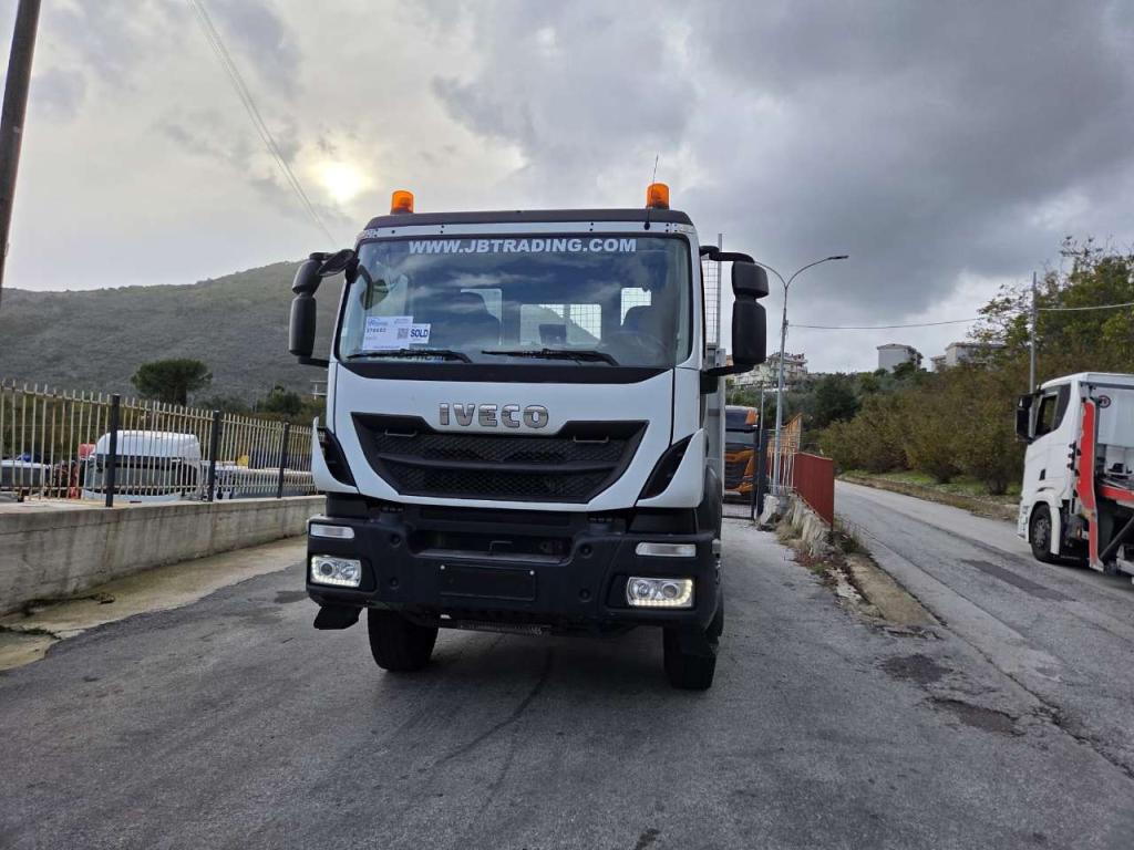 Iveco TRAKKER AD 260T36 Photo 24