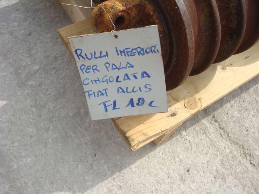 Track rollers for Fiat Allis FL10C Photo 2