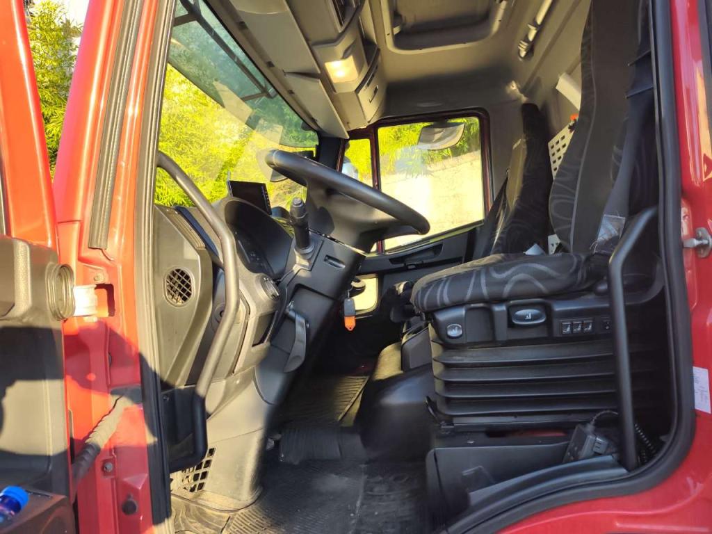 Iveco EUROCARGO 150-280 Photo 21