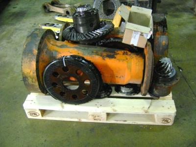 Rear axle for Fiat Hitachi W 270 sold by PRV Ricambi Srl