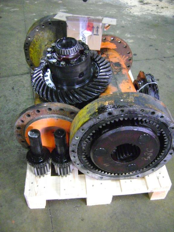 Rear axle for Fiat Hitachi W 270 Photo 2