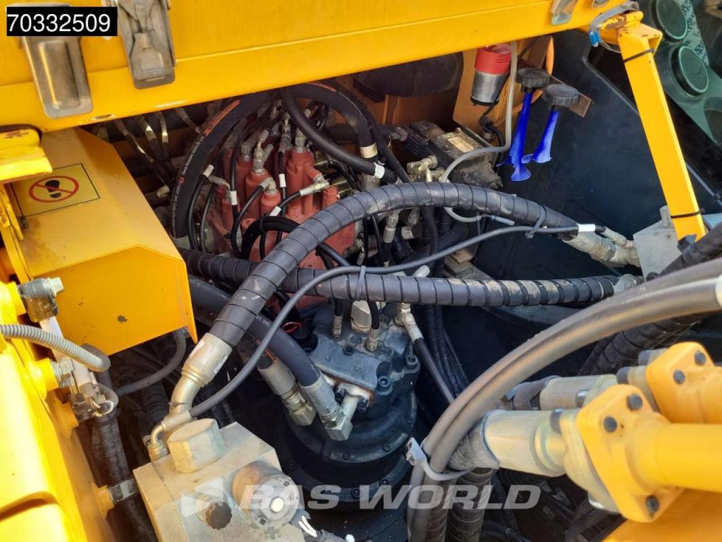 Hyundai HX260 L Photo 15
