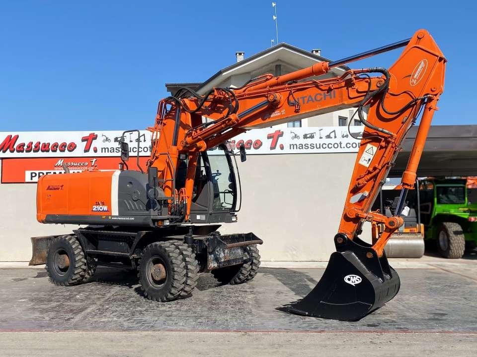 Hitachi ZX210W-3 Photo 11