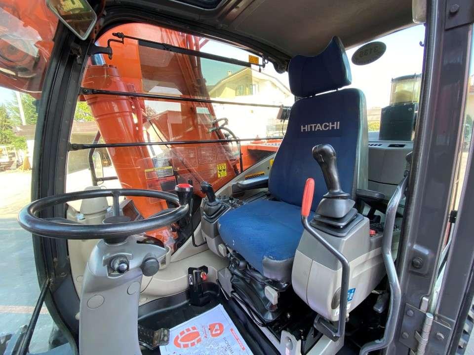 Hitachi ZX210W-3 Photo 7