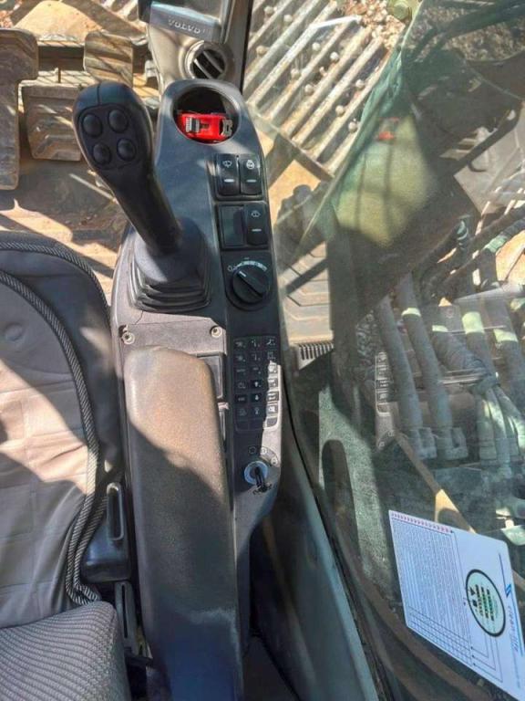 Volvo EC460C Photo 21