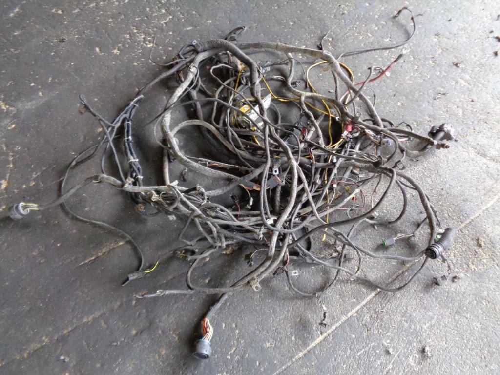 Wiring for New Holland W 270 B Photo 3