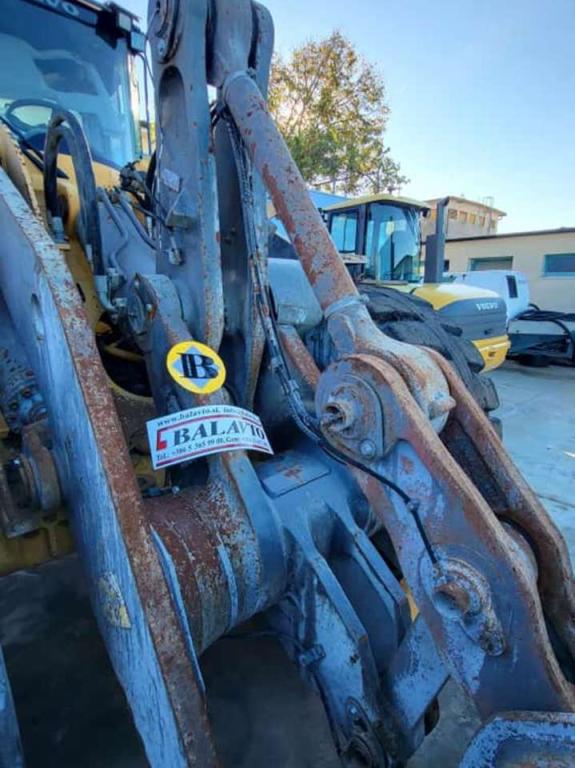 Volvo lifting frame 16312878 for Volvo L180G, L180H, L180K Photo 4