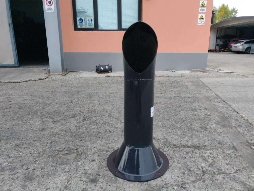 Exhaust tailpipe for Volvo L350F Photo 2