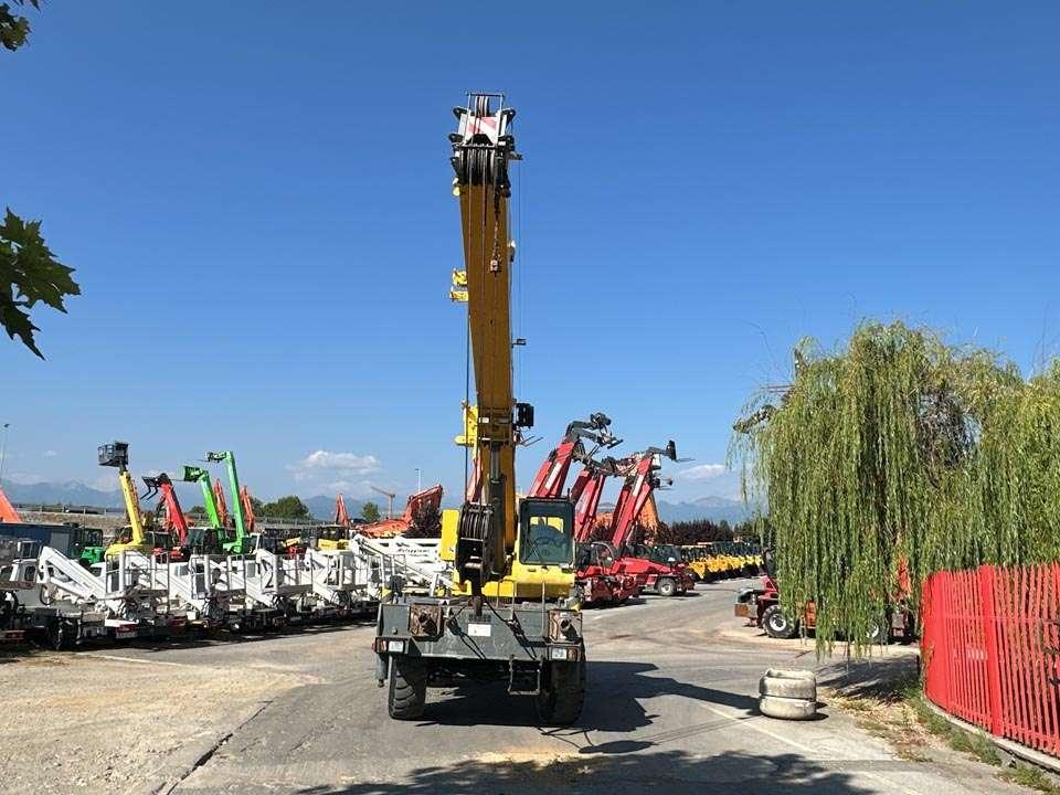 Grove RT530E-2 4X4X4 Photo 23