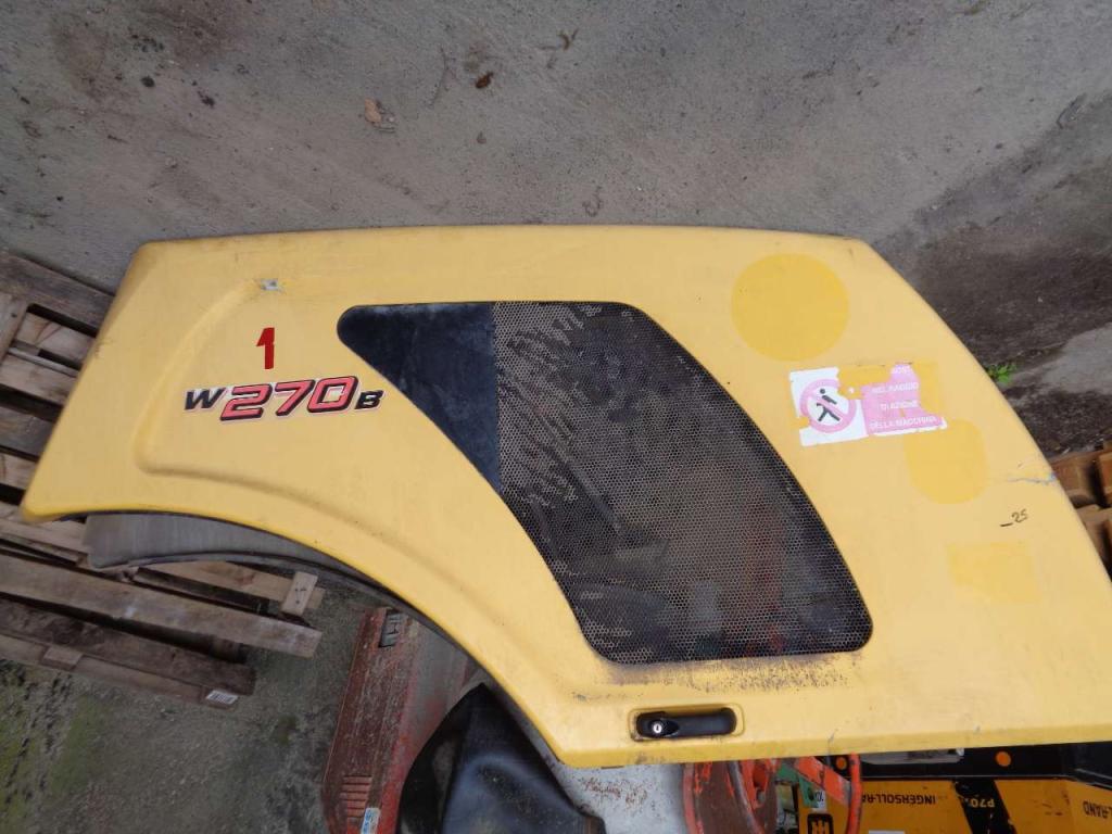 Hood and body panel for New Holland W 270 B Photo 1