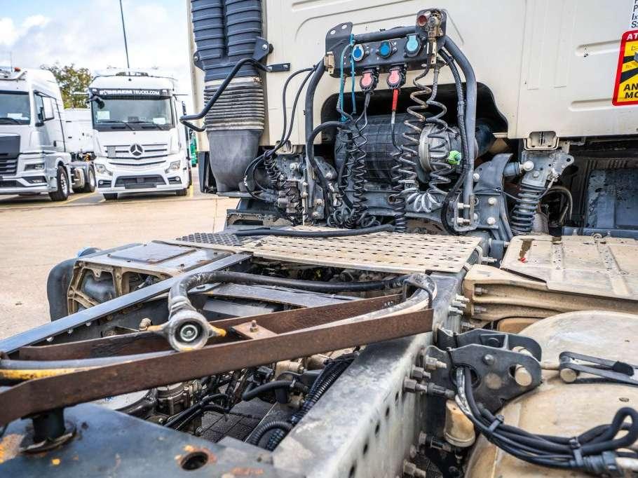 Volvo FMX 460 GLOB + HYDR Photo 8