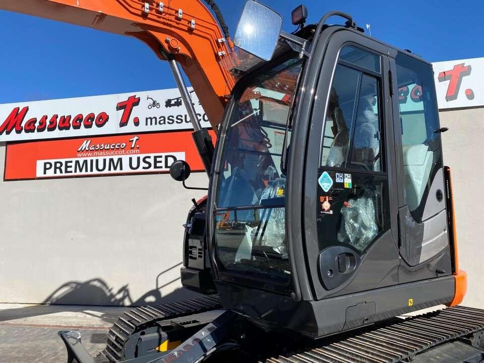 Hitachi ZX85US-6 Photo 6