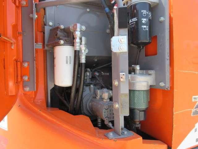 Hitachi ZX135 US-6 Photo 17