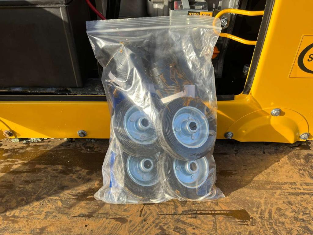 Giga Power PLD8500SE 8KVA silent set Photo 7