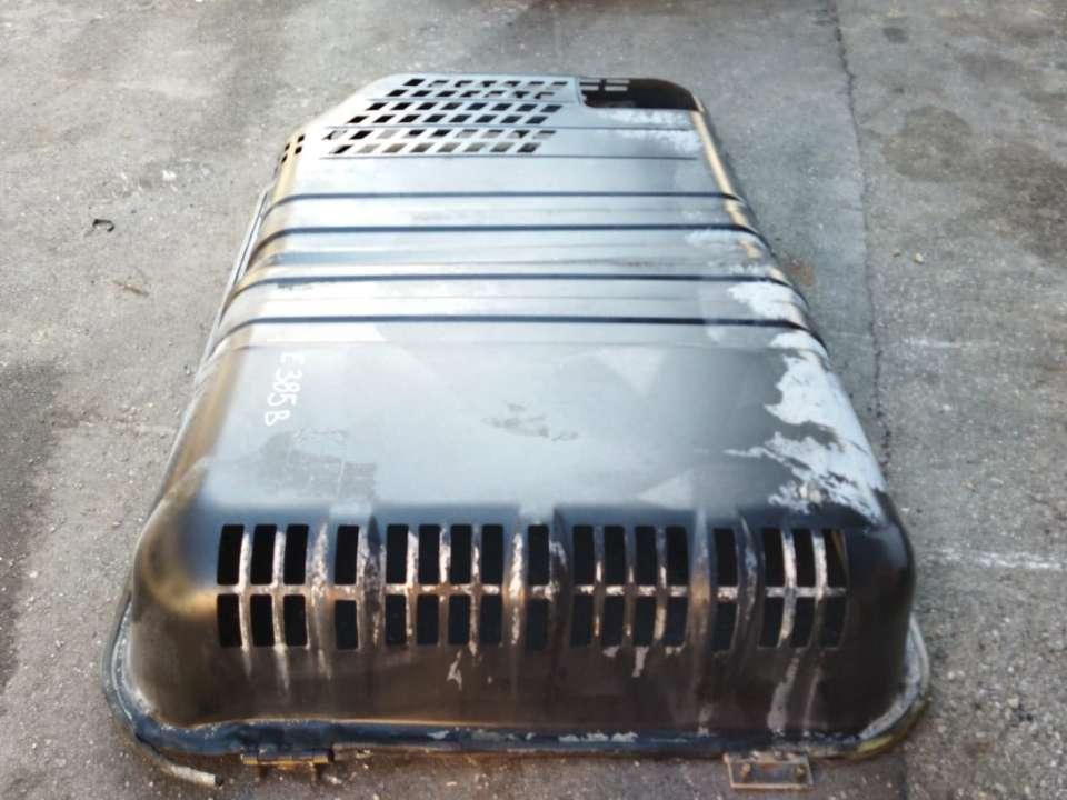 Hood and body panel for New Holland E 385 B Photo 1