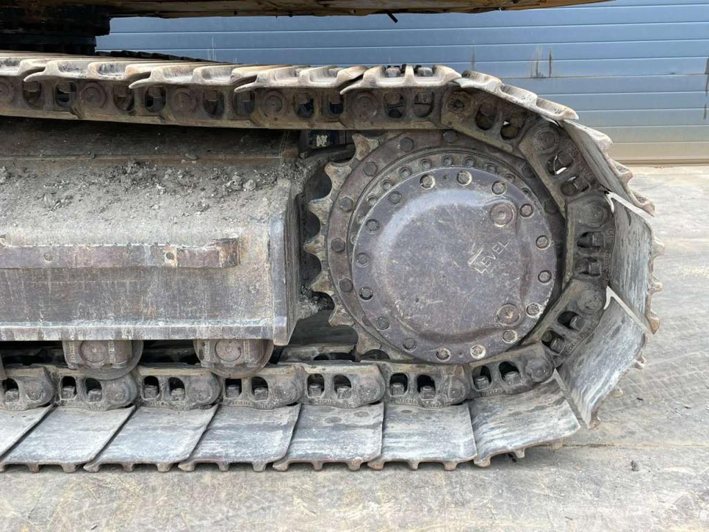 Caterpillar 320FL Photo 7