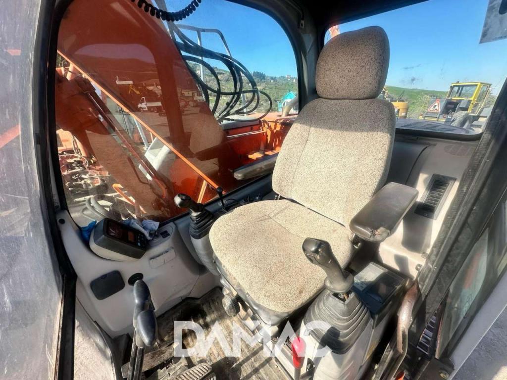Fiat Kobelco E115SR Photo 12