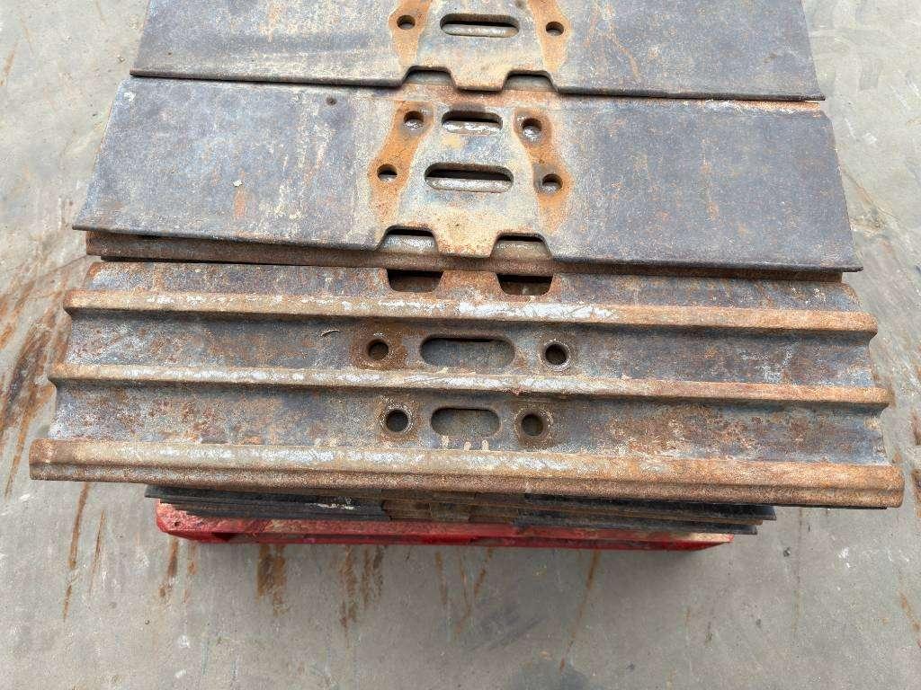 Caterpillar 330C / 330D / 336D / 336E / 336F - 850 mm shoes Tr Photo 5
