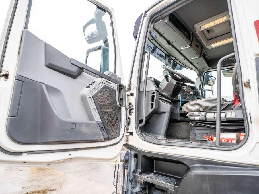 Renault C430.26 +DALBY Photo 13