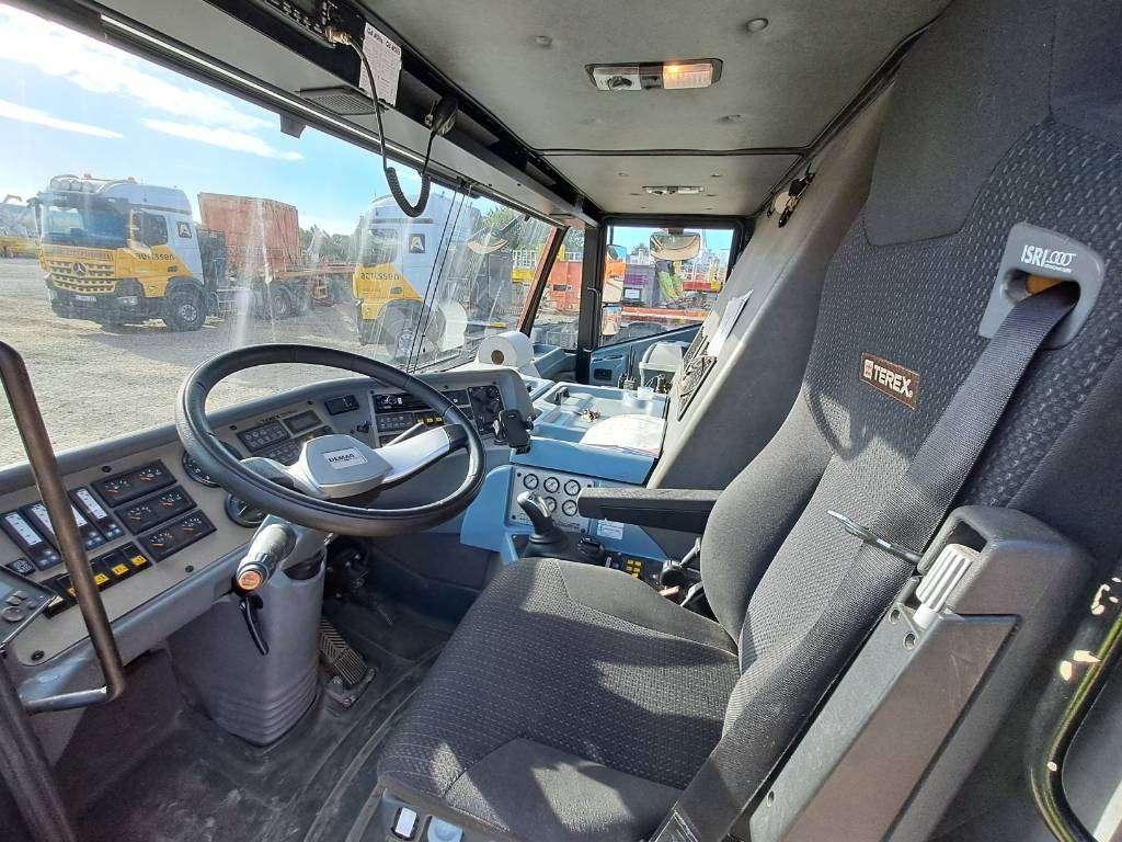 Terex - Demag AC700 Photo 12