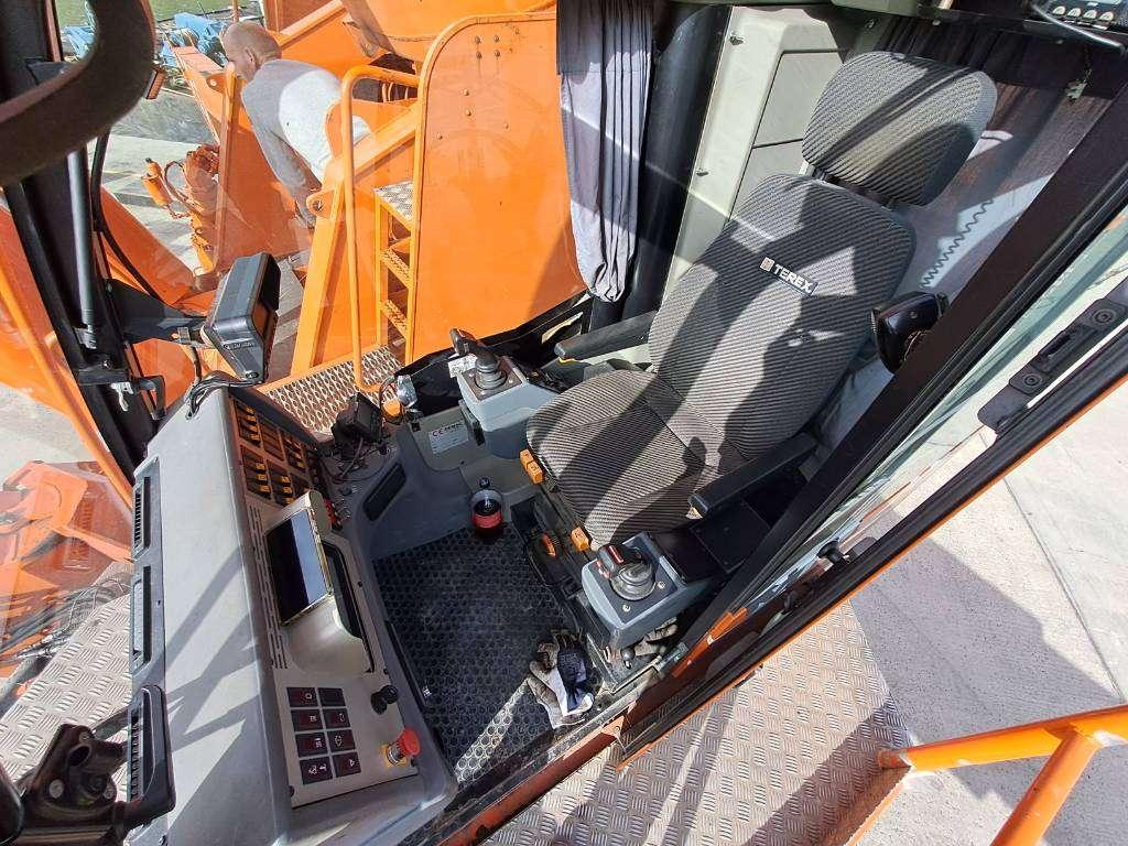 Terex - Demag AC700 Photo 23