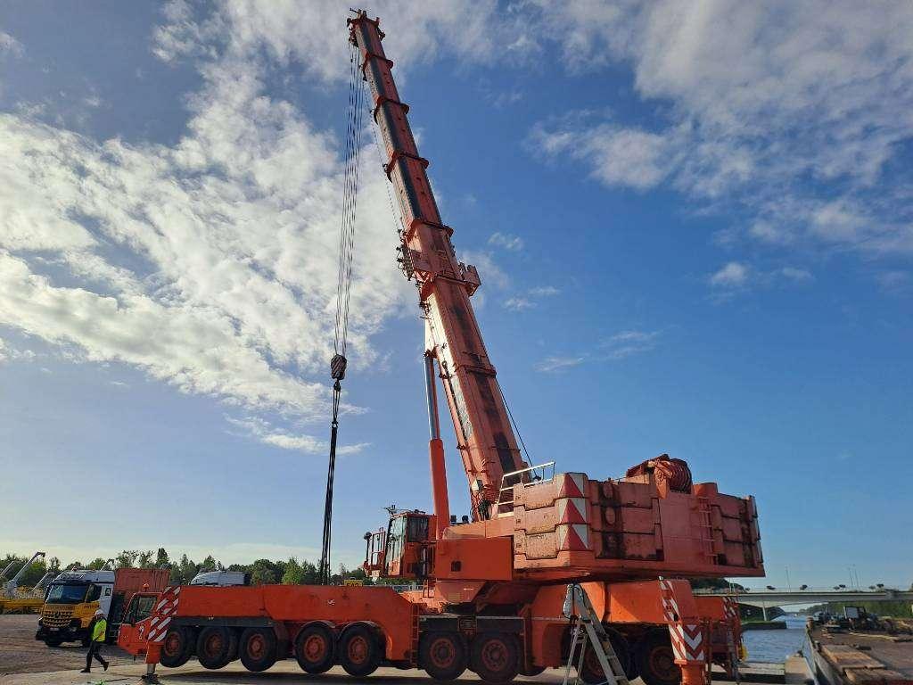 Terex - Demag AC700 Photo 6