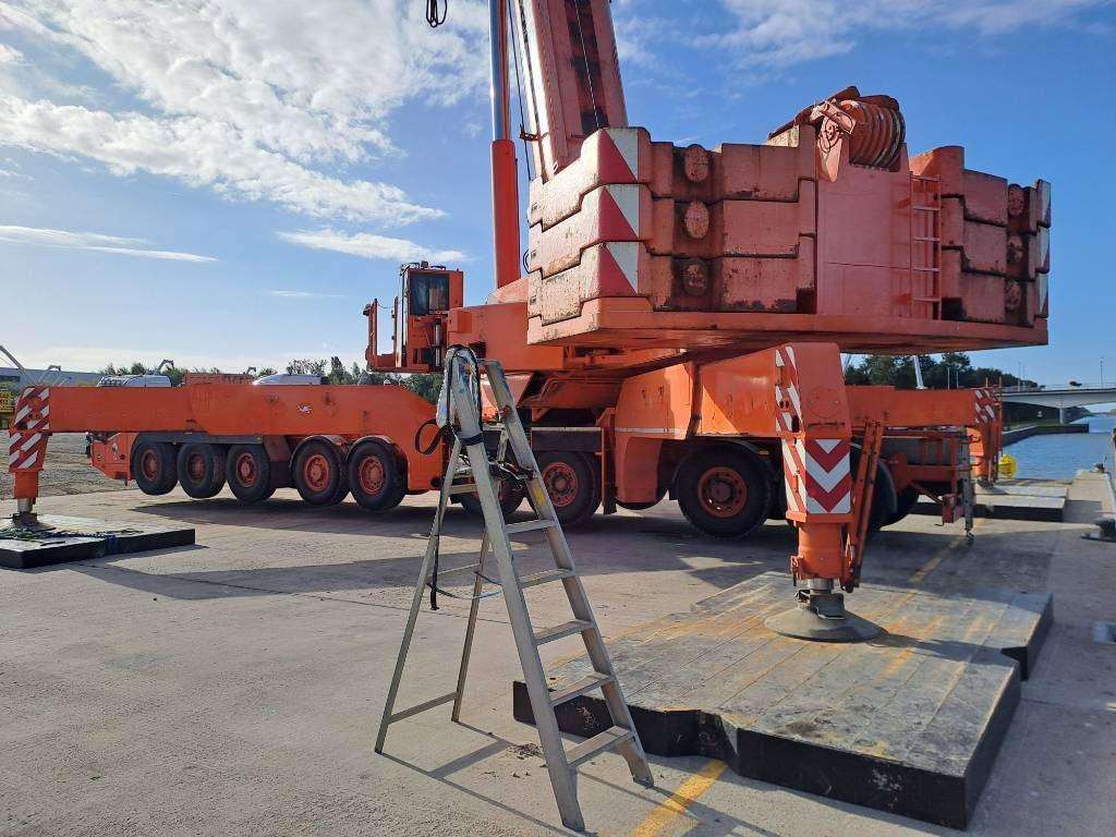 Terex - Demag AC700 Photo 9