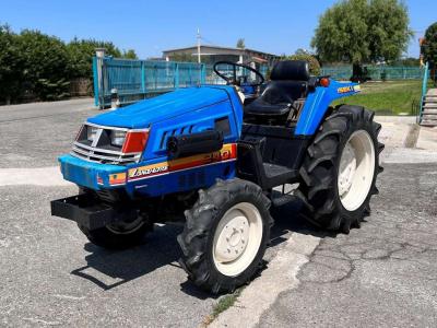 Iseki 240 4x4 sold by Massucco T. Srl