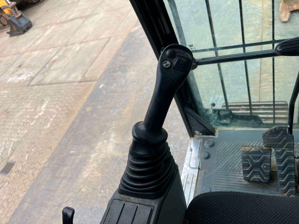 Caterpillar 352 - Next Gen - Hammer Lines / Automatic Greasing Photo 10