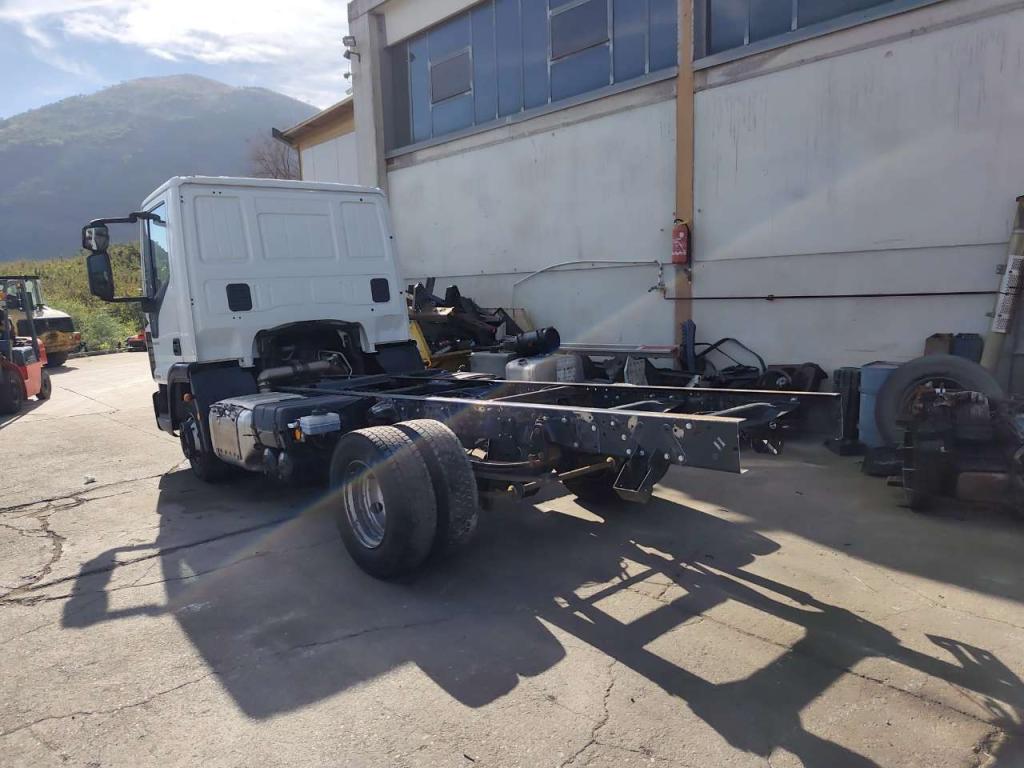 Iveco EUROCARGO 100E19 Photo 12