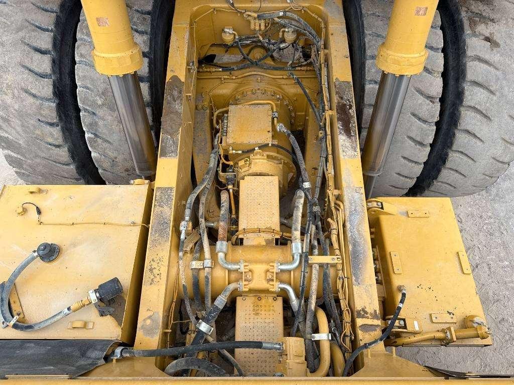 Caterpillar 777G - German Machine / TOP Condition! Photo 26