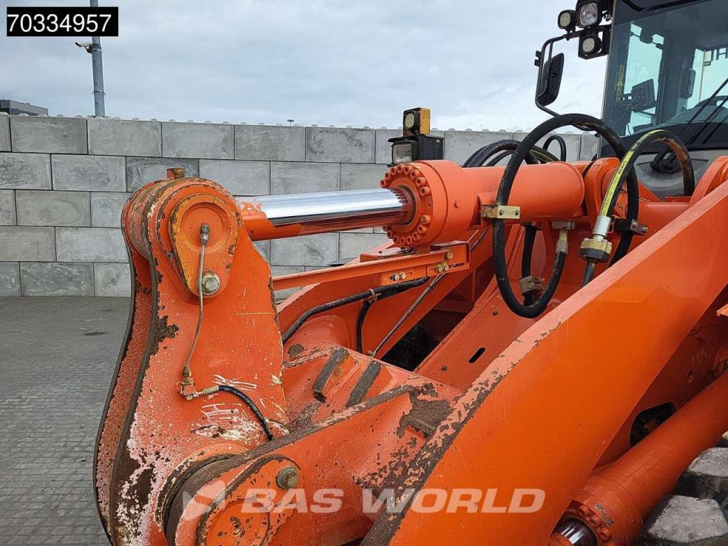 Hitachi ZW310 -6 ZW310-6 Photo 18