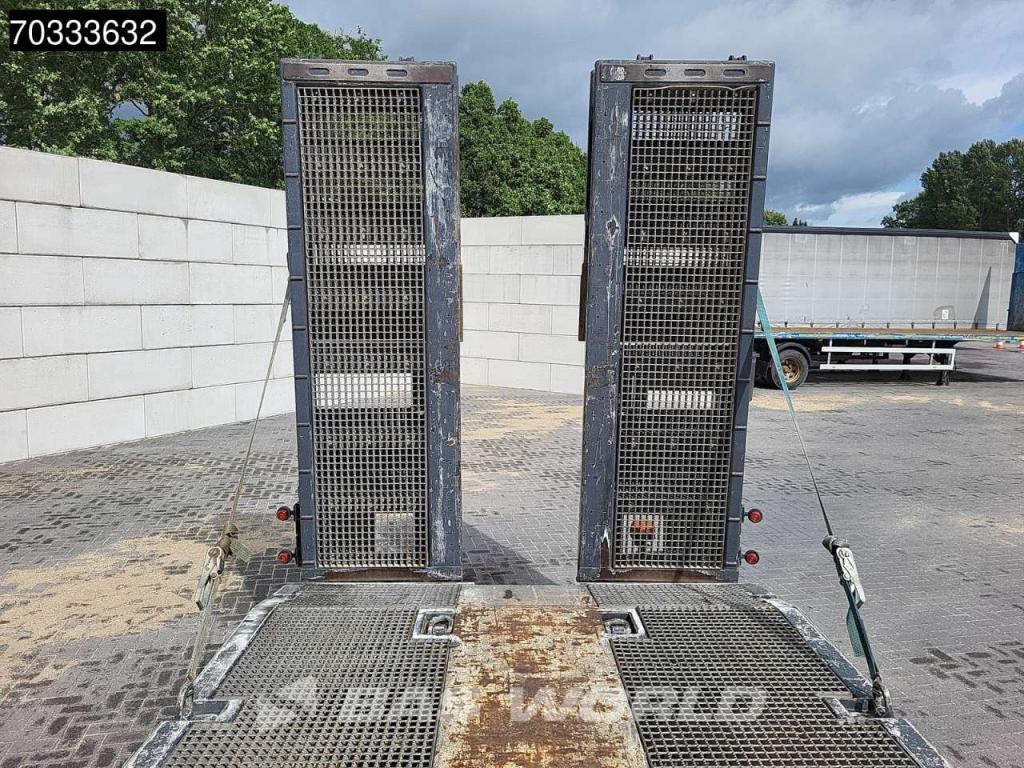 Kässbohrer LB3E MOT 05/27 Steering +Liftaxle Ramps Photo 13