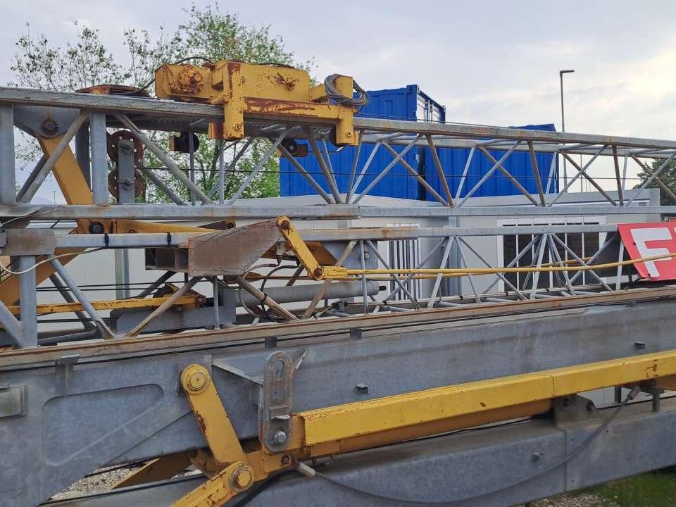 FM 622I Photo 11