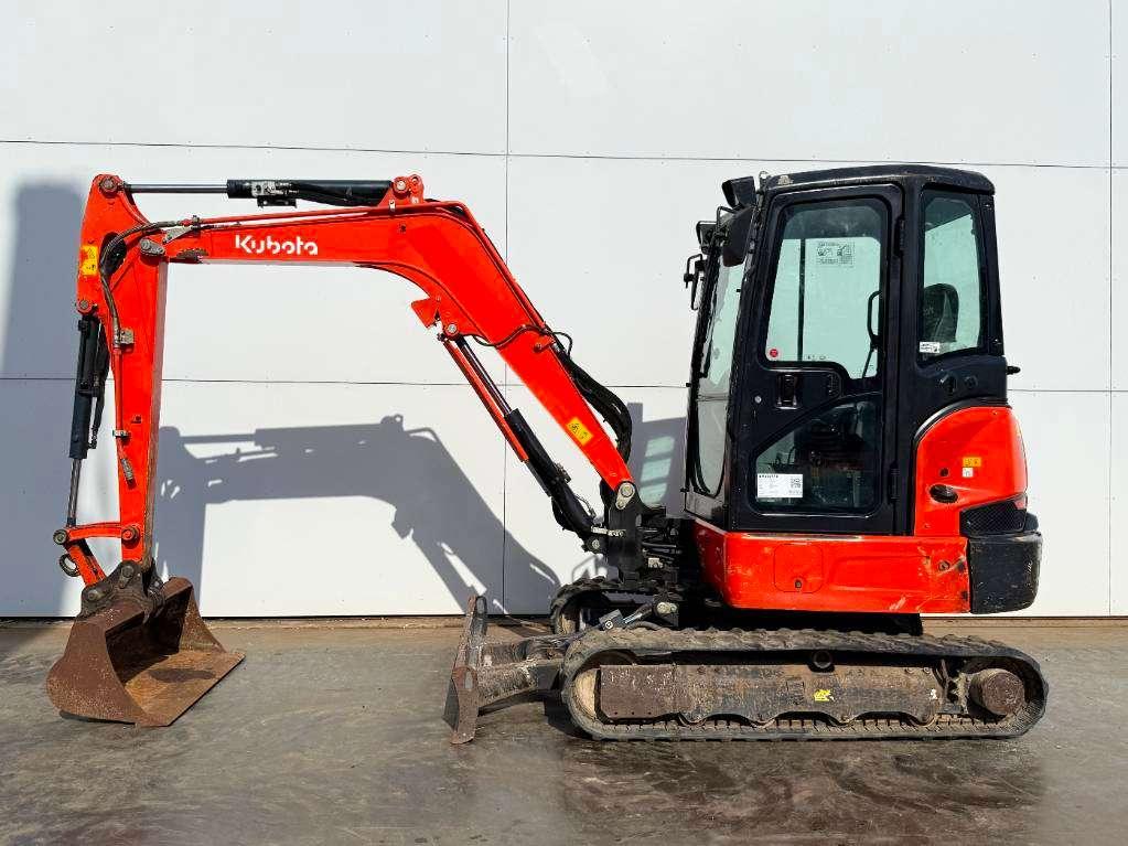 Kubota KX037-4 - Hammer Lines / Quick Coupler Photo 1