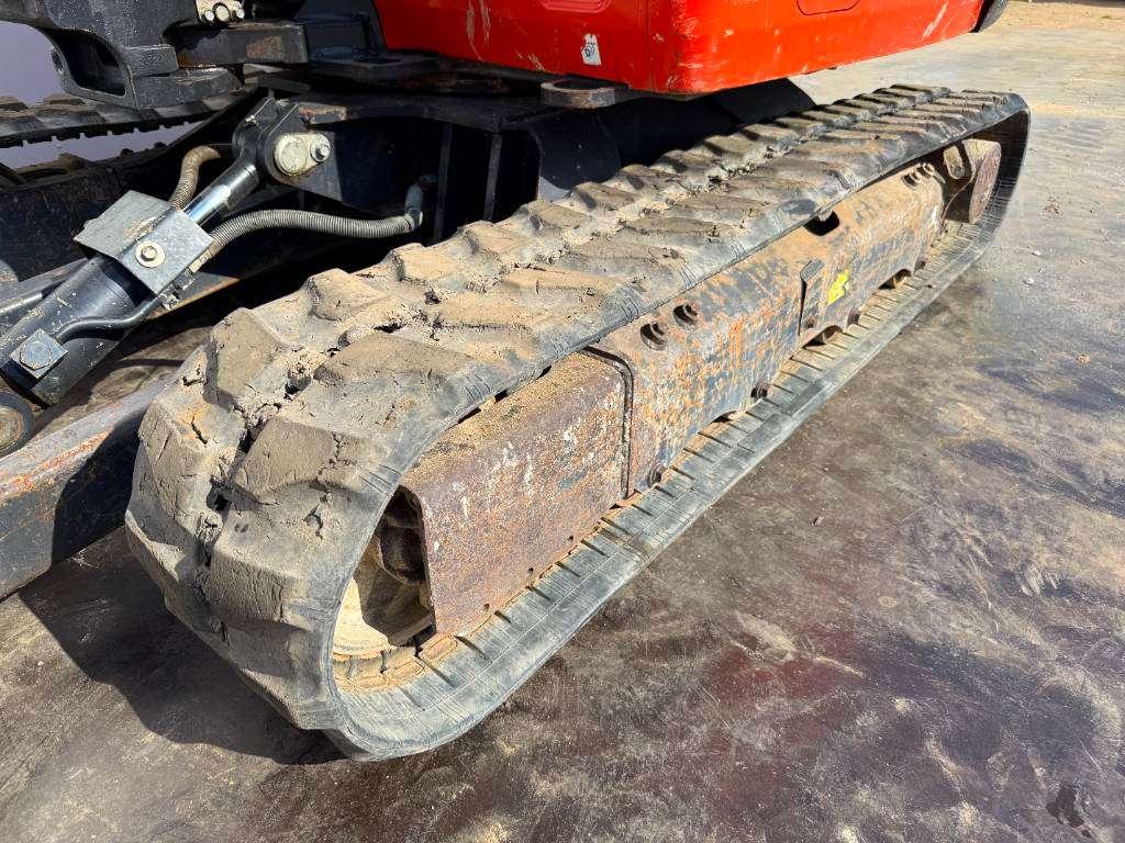 Kubota KX037-4 - Hammer Lines / Quick Coupler Photo 18
